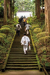 山本やす子《結願の祈りへ》2010年 インクジェットプリント 作家蔵 ©︎山本やす子